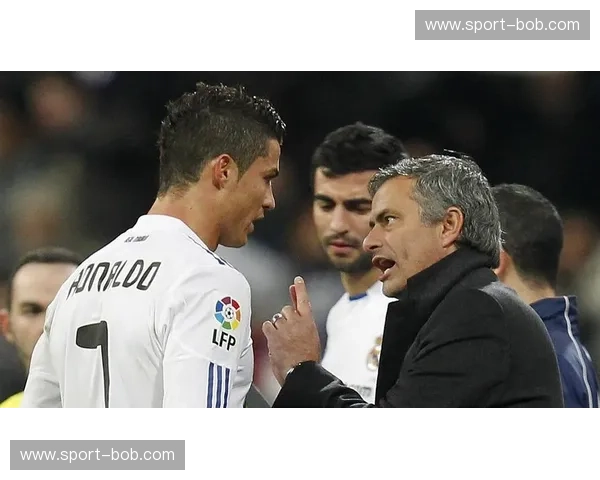 荣耀与宿敌：穆里尼奥与巴塞罗那的恩怨情仇